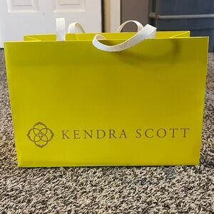 Kendra Scott‎ Gift Bag